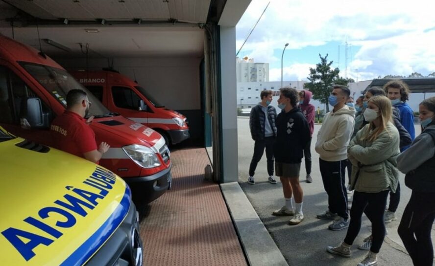 Alunos do AEAL visitam Bombeiros de Castelo Branco
