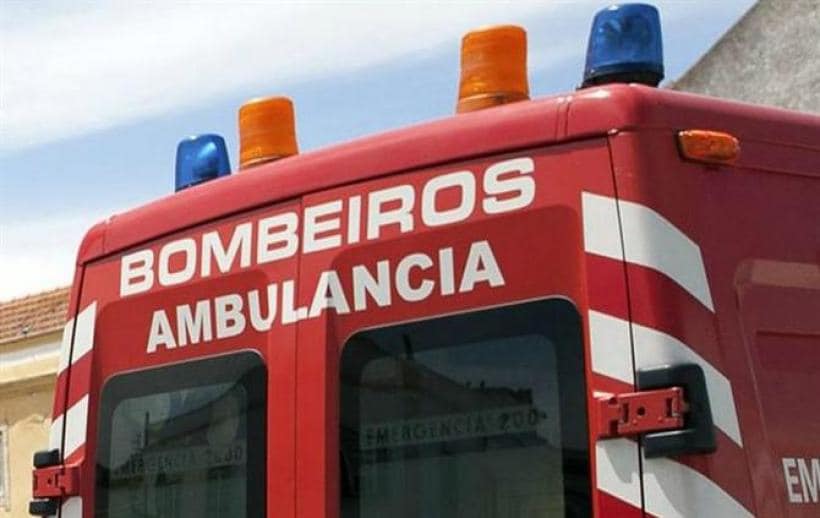 Despiste de um trator faz um ferido