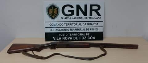 GNR detém homem por posse ilegal de arma