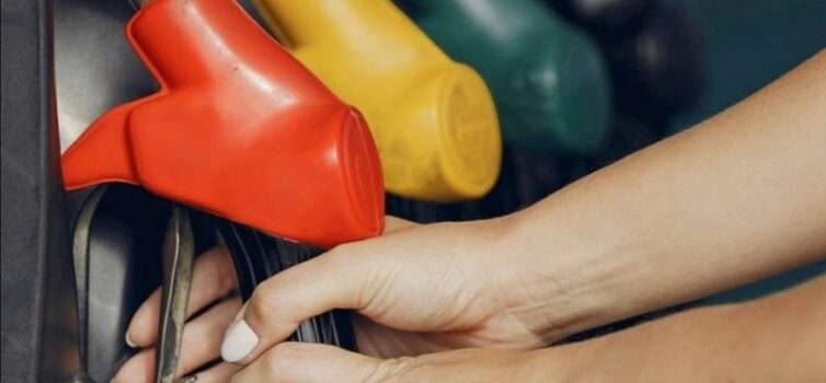 Gasóleo vai aumentar 25 cêntimos, e gasolina 15