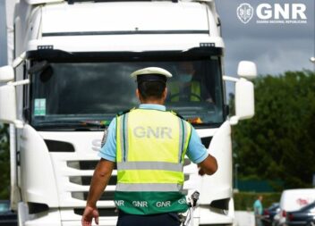 Motorista detido por falsificação de tempos de condução na Guarda