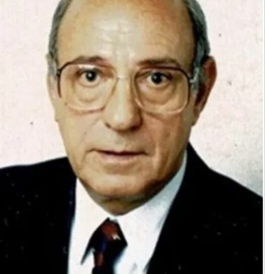 FALECEU