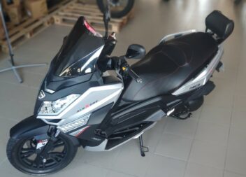 TatikaMotors apresenta esta robusta scooter 125 Neco ALE X ONE