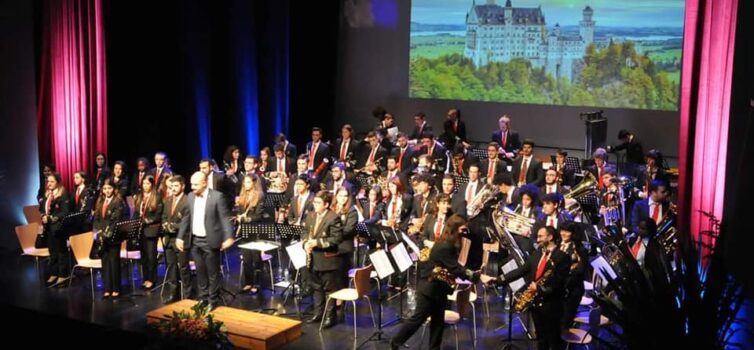 Banda da Covilhã comemora 151º aniversário no renovado Teatro Municipal da Covil
