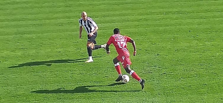 Benfica e Castelo Branco 1 Marinhense 0