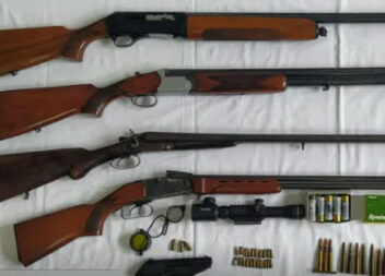 Condutor detido por arma ilegal, afinal, tinha “arsenal” em casa