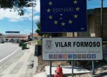 Fiscalização na fronteira || Dezenas de estrangeiros travados à entrada de Portu