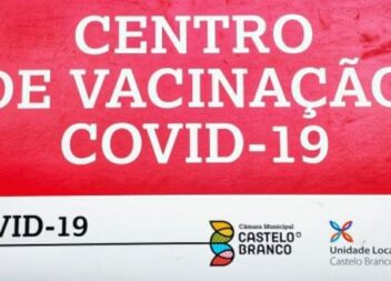 Governo envia SMS a toda população a insistir que é preciso ir à vacina