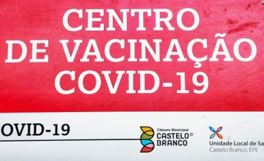 Governo envia SMS a toda população a insistir que é preciso ir à vacina