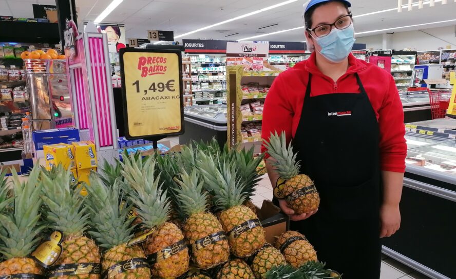 Intermarché de Proença-aNova Aceite a sugestão da Catarina e leve Abacaxi matura