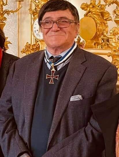 José Cid recebe distinção em dia de aniversário