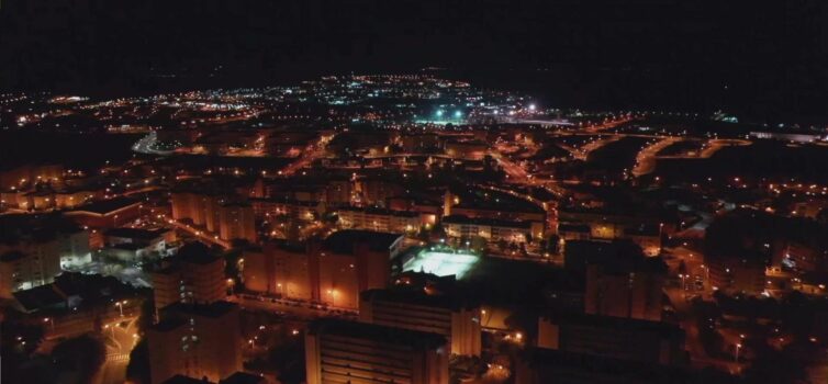 Numa emissão que assinala os 21 anos da Escola e os 20 da AE da Superior de Arte