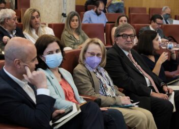 Pessoas que vivem com Doença e Utentes de Saúde