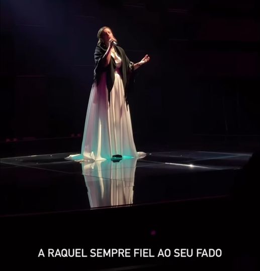 Raquel Maria canta na semi-final «Estranha Forma de Vida»