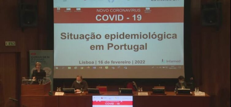 Trabalho, comércio, bares e discotecas sem restrições, máscara só em locais inte