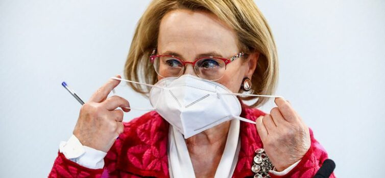 “Vamos libertar os portugueses da carga dos boletins diários da Covid” || Graça