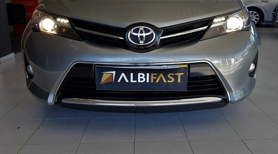 TOYOTA AURIS 1.4 D-4D  90CV HATCHBACK