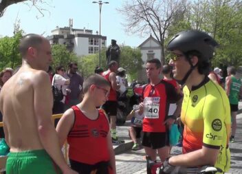 Cerca de meio milhar de atletas participaram na tradicional Meia e Mini Maratona