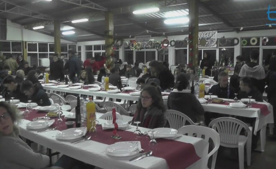 DIRETO: Jantar de Natal Associação Recreativa Bairro do Valongo