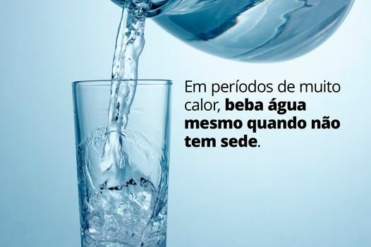 Em dias de temperaturas elevadas, a Direção-Geral da Saúde recomenda a adoção de