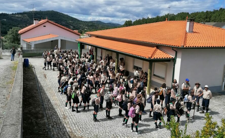 Escuteiros em Benespera