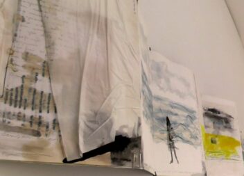 Exposição "São Rosas e Dias Líquidos"