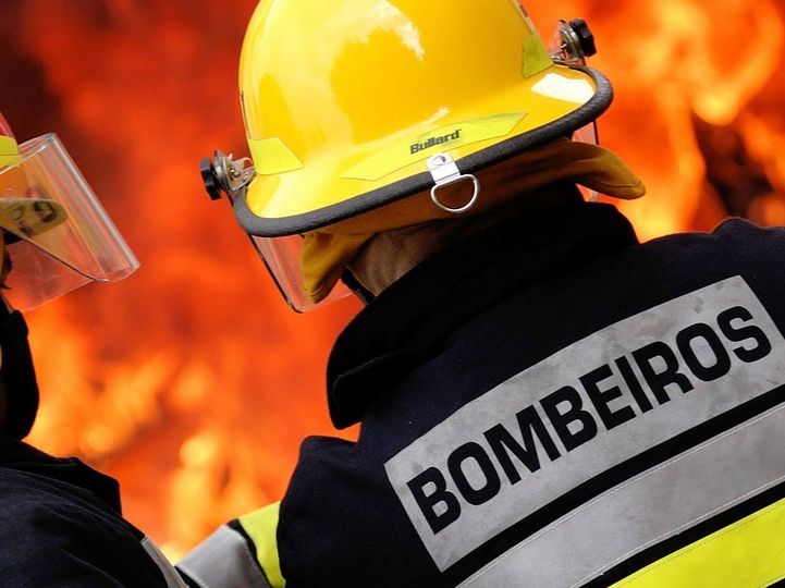 Incêndio em Ninho do Açor