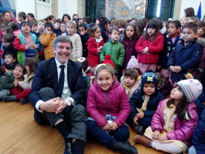 Jardim Escola João de Deus canta janeiras