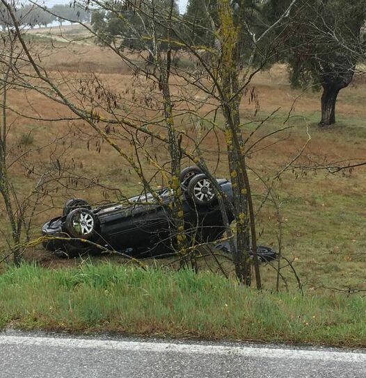 Pelas 10h05 ocorreu um acidente na Estrada Nacional 112