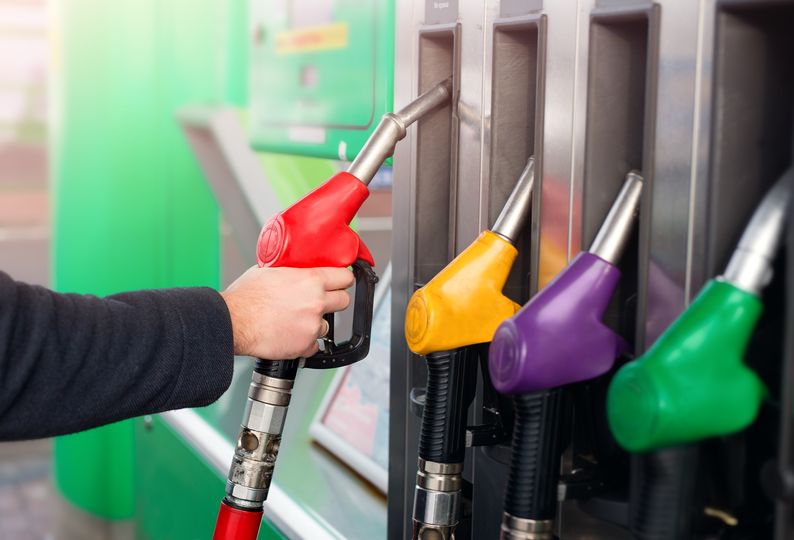 Preços dos combustíveis deverão ficar mais baratos na próxima semana