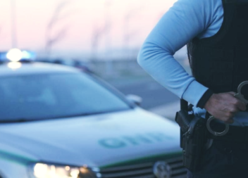Pulseira eletrónica por violência doméstica