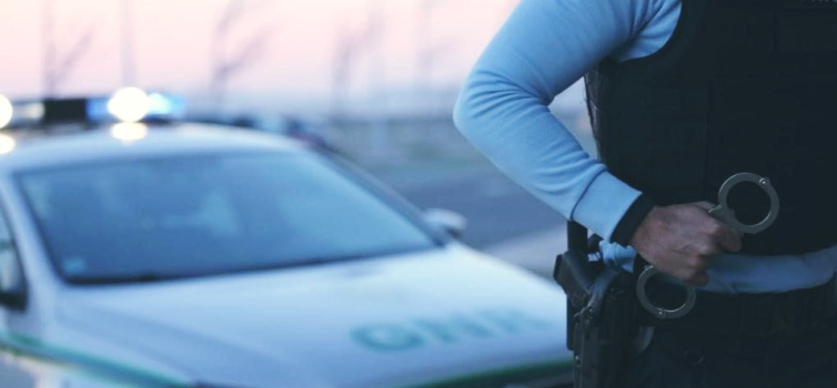 Pulseira eletrónica por violência doméstica