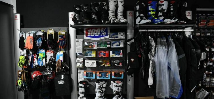 Reabertura com nova equipa, às 15 horas.