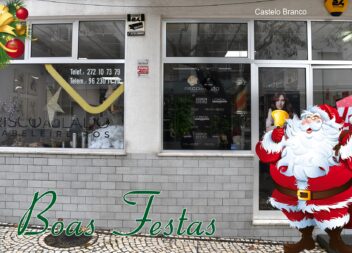 Risco ao Lado Cabeleireiros deseja a todos os seus clientes e amigos votos de um