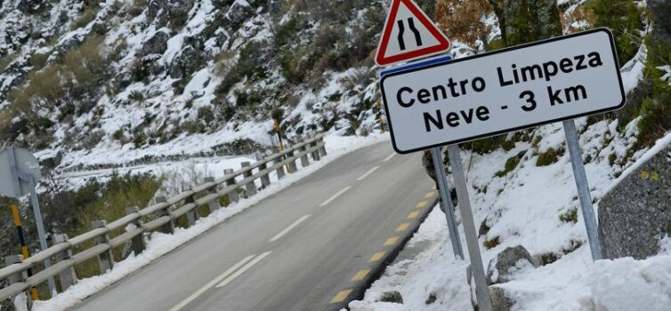 Voltou a nevar na Serra da Estrela