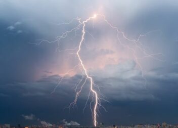 Castelo Branco com aviso meteorológico devido a trovada