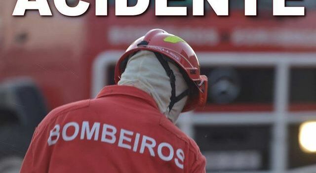 Colisão entre dois ligeiros