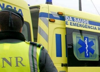 Colisão entre veículo pesado e ligeiro provoca um morto na A25 em Pinhel