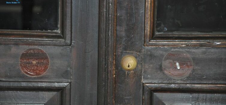 Furto de maçanetas de portas em Castelo Branco