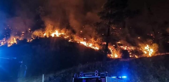 Incêndio destrói viatura dos bombeiros de Vagos
