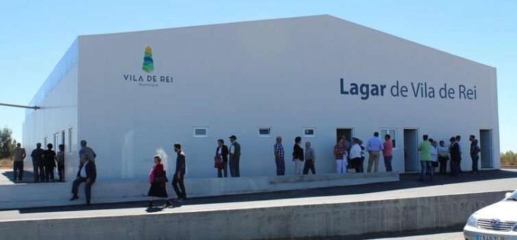 Lagar de Vila de Rei encerra campanha de 2016