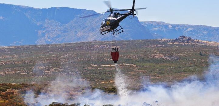Mais de 1000 operacionais continuam a combater o fogo