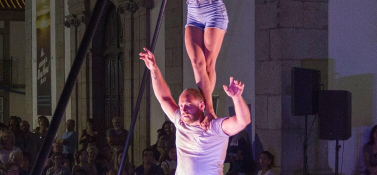 O Cale & SangriAgosto – Festival de Rua do Fundão 2022