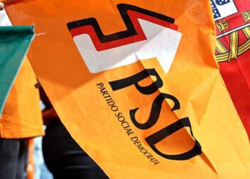 PSD suspende atividade política