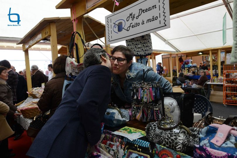 A Feira do Queijo em Alcains foi inaugurada pelo presidente da Câmara Municipal