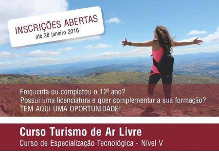 Com apoios do Município