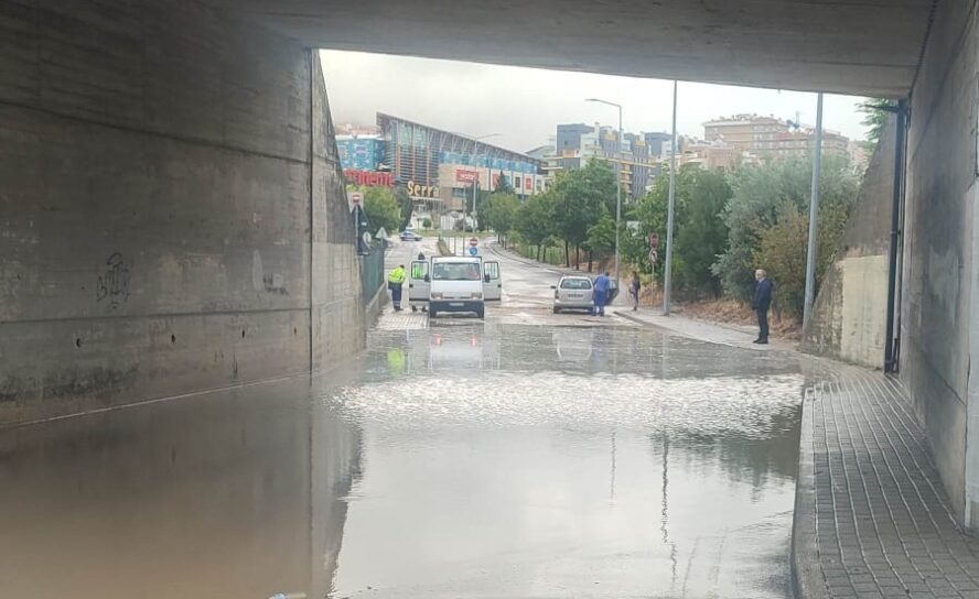 Condições meteorológicas adversas e chuva intensa - Covilhã
