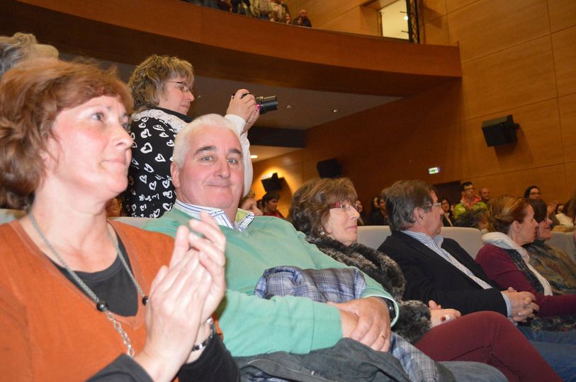 No meio da tarde de sábado, o Cine Teatro Avenida de Castelo Branco