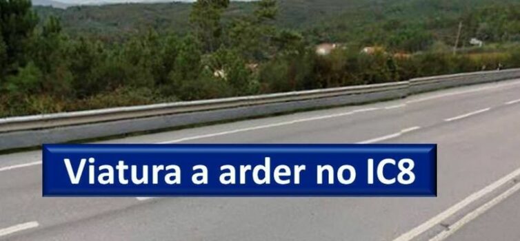 Totalmente consumido pelas chamas