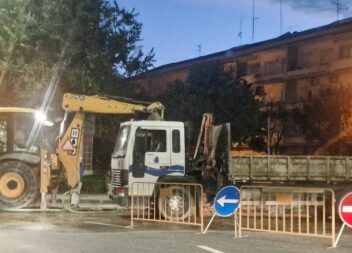 Trânsito condicionado na Praça Família Domingos